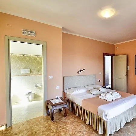 Liseda Oda ve Kahvaltı