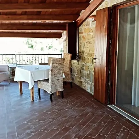 Liseda Oda ve Kahvaltı