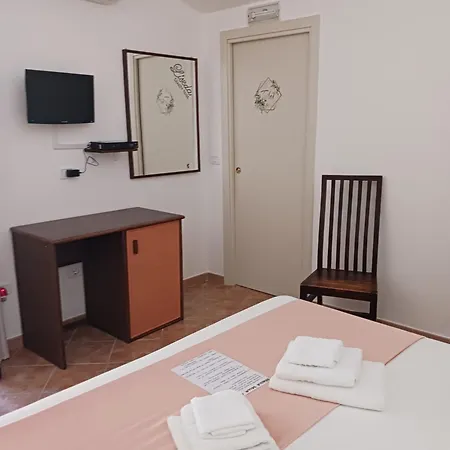 ベッド・アンド・ブレックファスト Liseda カステッラバーテ